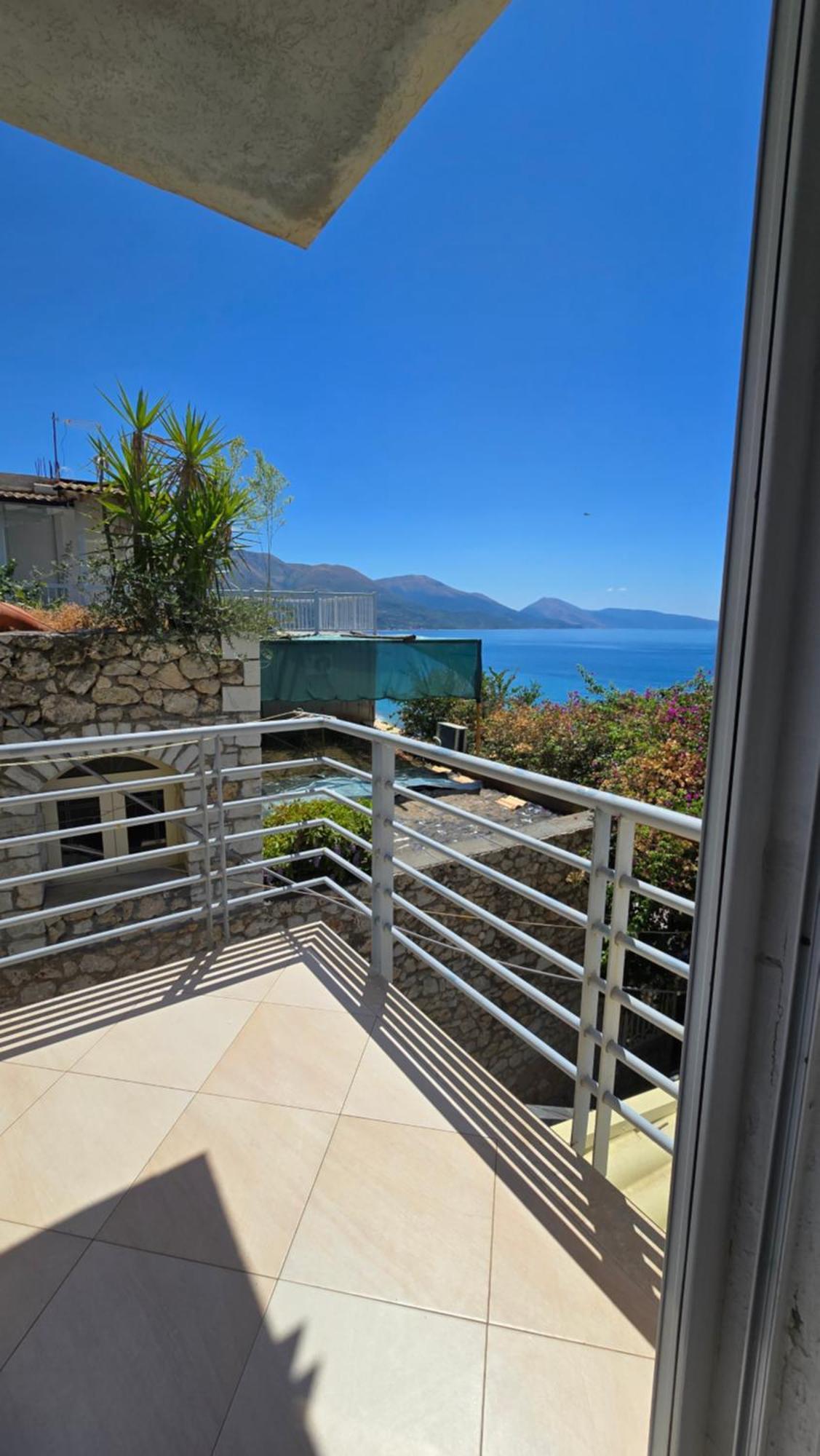 Sunset Apartment Qeparo