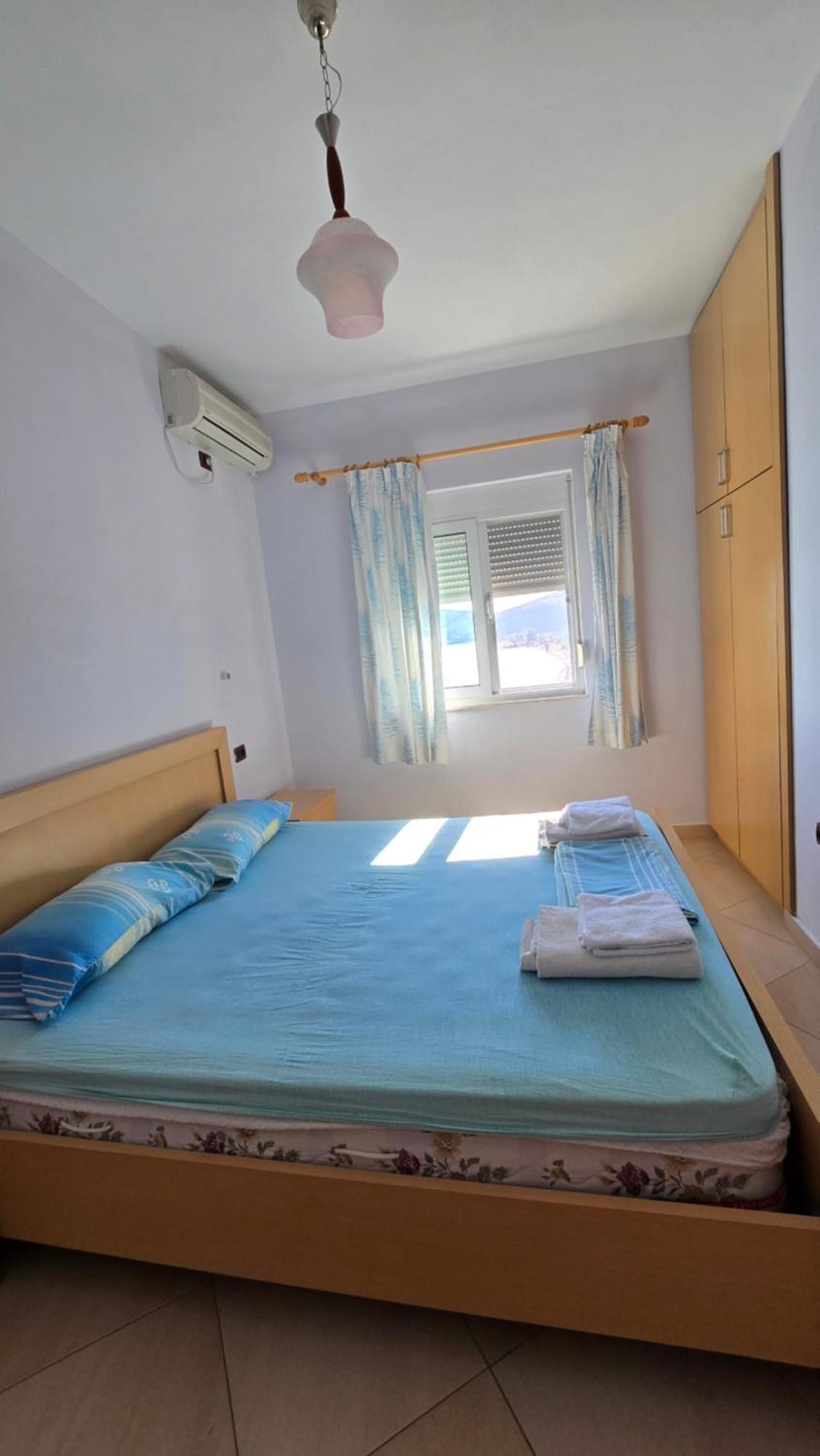 Sunset Apartment *